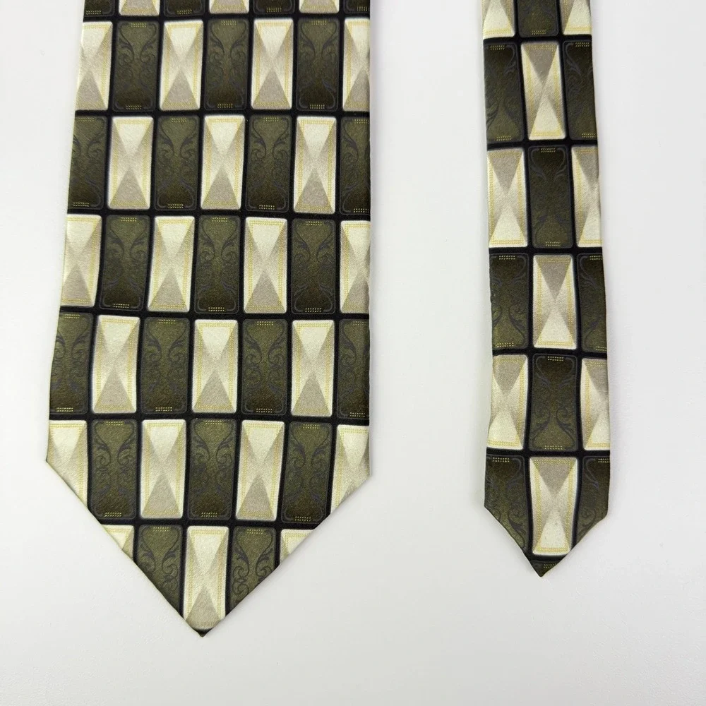 Bergamo New York Mens Handmade Pure‎ Silk Necktie Olive Green Gold Geometric